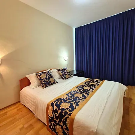 Apartament Family Elit1 *