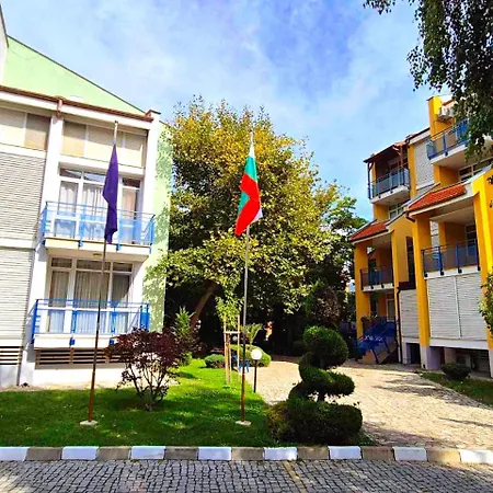 アパート Family Elit1 サニービーチ